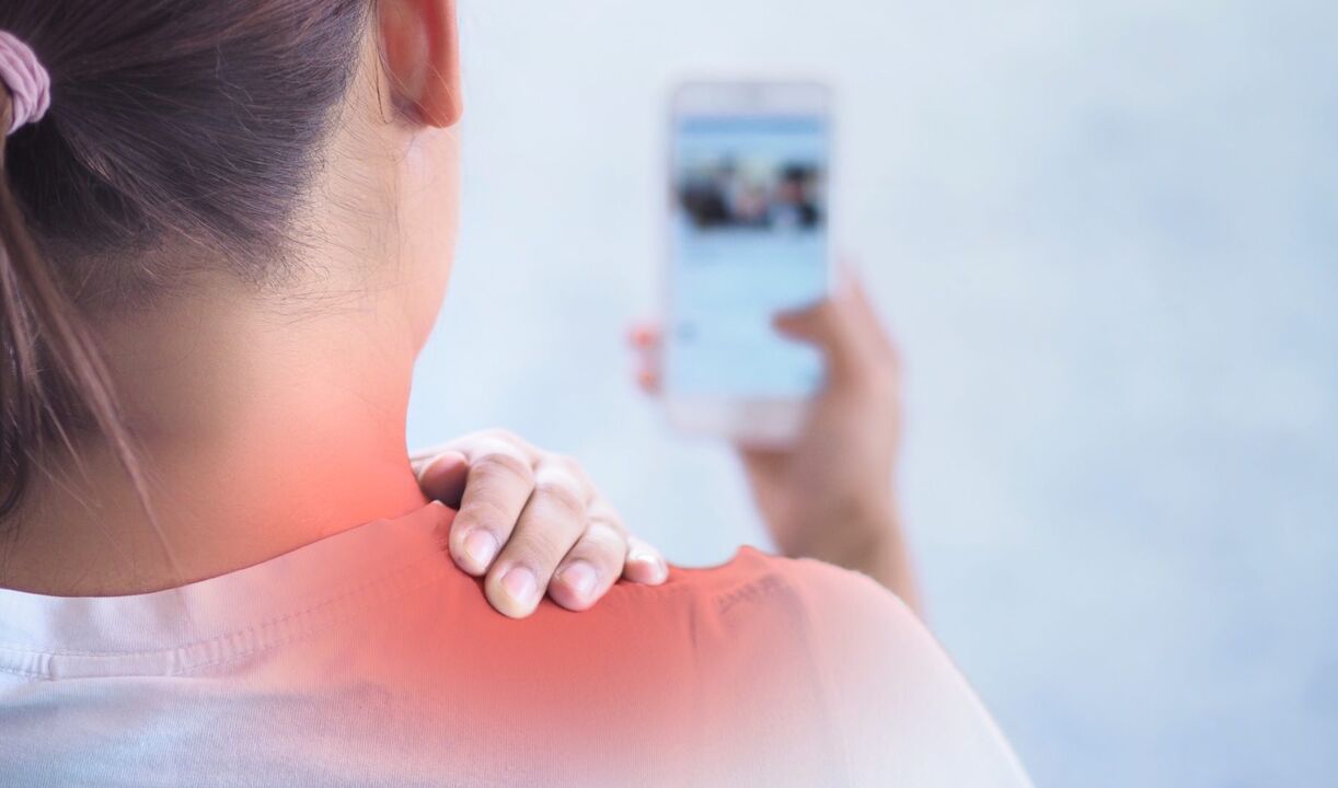 Most often, the neck hurts due to incorrect posture, for example, if a person uses a smartphone for a long time. 